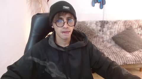 Aaron online show from 7, 2, 2026