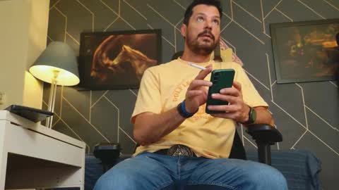 Aaron online show from 8, 9, 2025