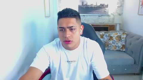 Snapshot of aaronn_12 chatting on 9, 9, 2025 Aaron online show from 9, 9, 2025