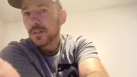 Snapshot of aaronshere888888 chatting on 9, 8, 2026 aaronshere888888 online show from 9, 8, 2026