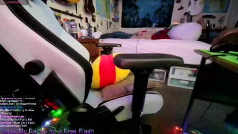 Aaron Skeetman online show from 5, 10, 2025