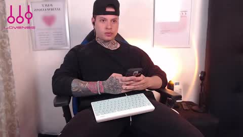 aaronsmith2_ online show from 5, 12, 2024