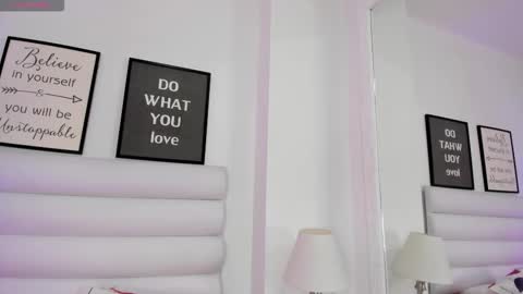 abbey_walker online show from 4, 2, 2026