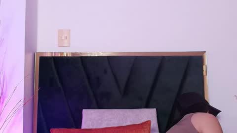 Abbie Joness online show from 12, 3, 2026