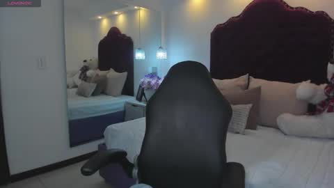 Abby Roux online show from 24, 10, 2025