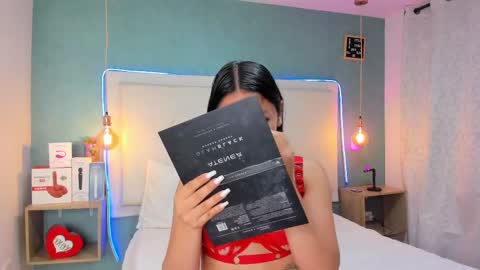 Abby Dixon  online show from 19, 9, 2025