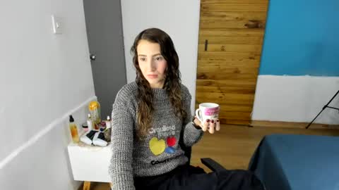 Snapshot of abbyhowlland chatting on 25, 7, 2026 sara online show from 25, 7, 2026