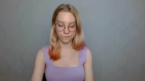 Snapshot of abbymoore__ chatting on 10, 1, 2025 Abby Lovense is active online show from 10, 1, 2025