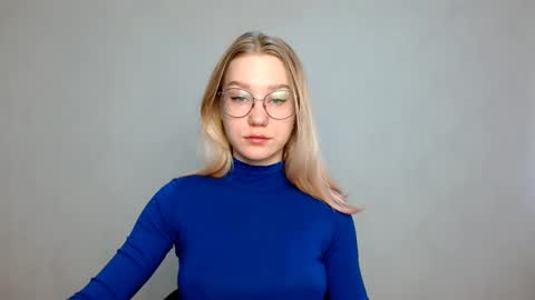 Snapshot of abbymoore__ chatting on 19, 2, 2025 Abby Lovense is active online show from 19, 2, 2025