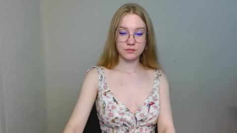 Abby Lovense is active online show from 13, 3, 2026