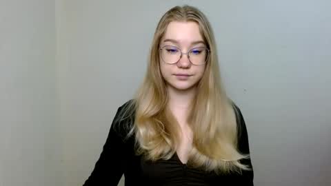 Snapshot of abbymoore__ chatting on 30, 4, 2026 Abby Lovense is active online show from 30, 4, 2026