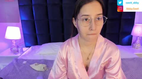 Abigail online show from 27, 3, 2026