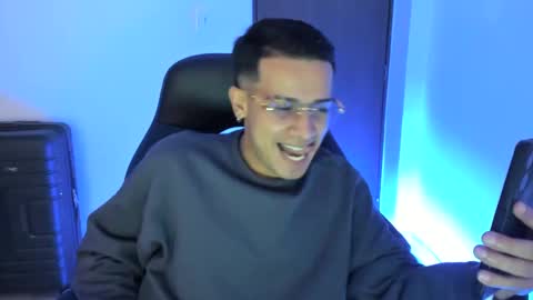 Independence model AbelAsburgo online show from 17, 12, 2024