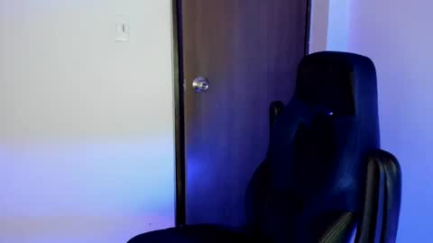 Independence model AbelAsburgo online show from 5, 1, 2025