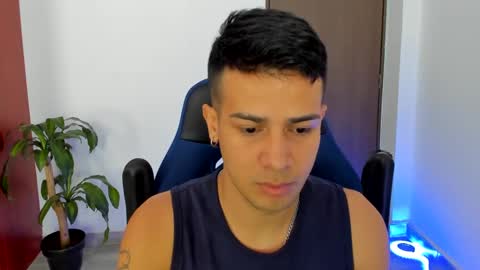 Independence model AbelAsburgo online show from 13, 10, 2025