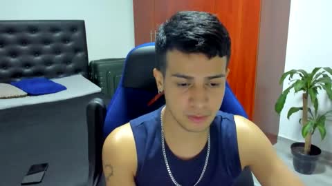 Independence model AbelAsburgo online show from 26, 10, 2025