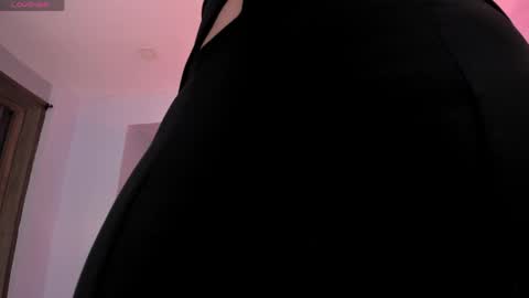 Snapshot of abellacroft chatting on 26, 5, 2026 Abella online show from 26, 5, 2026