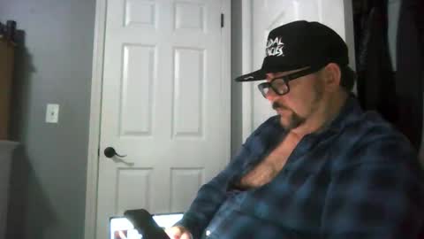Snapshot of abennett76 chatting on 19, 5, 2026 AJ online show from 19, 5, 2026