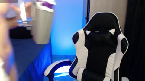 abigail_monroe__ online show from 25, 4, 2026