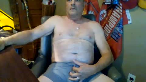 Snapshot of aboringguy chatting on 9, 6, 2026 aboringguy online show from 9, 6, 2026