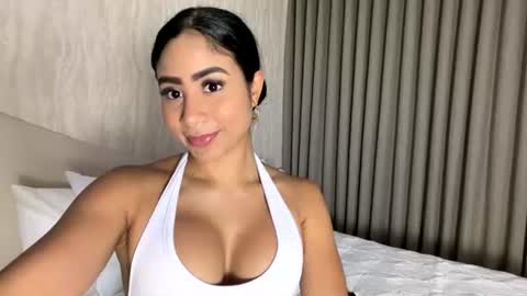 Snapshot of abril_victoria chatting on 21, 7, 2026 Abril Victoria online show from 21, 7, 2026