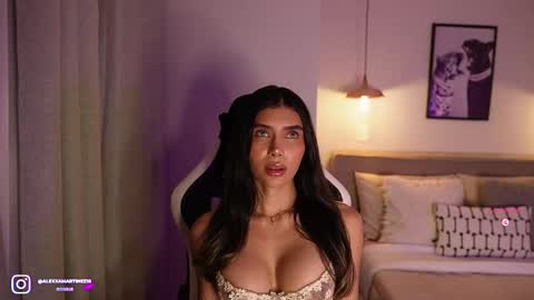 My name is Alexa. Please say hello I like to chat with you. If you have requests please use tip online show from 29, 3, 2026