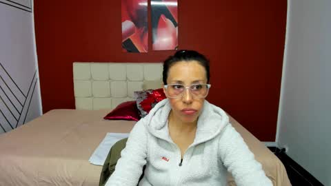 Snapshot of abrillee1 chatting on 29, 1, 2025 ABRIL online show from 29, 1, 2025