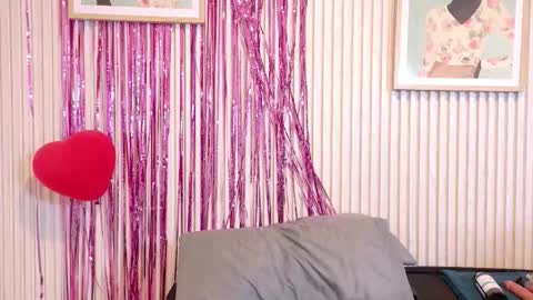 Snapshot of abrilmirren chatting on 24, 2, 2026 abrilmirren online show from 24, 2, 2026