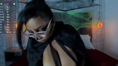 abrilsantana_ online show from 30, 10, 2025