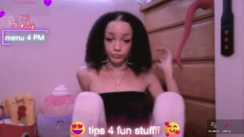 Snapshot of abruisedpeach chatting on 25, 6, 2026 Peach online show from 25, 6, 2026