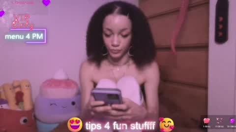 Snapshot of abruisedpeach chatting on 25, 6, 2026 Peach online show from 25, 6, 2026
