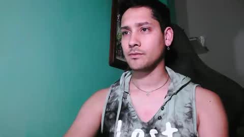 Snapshot of abruptoinusual chatting on 10, 11, 2025 abruptoinusual online show from 10, 11, 2025