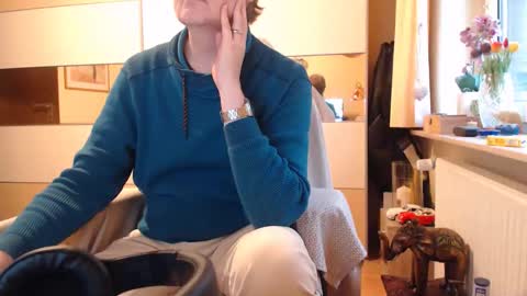 Snapshot of ach471 chatting on 7, 11, 2025 ach471 online show from 7, 11, 2025