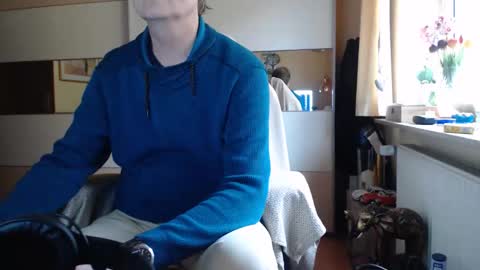 Snapshot of ach471 chatting on 8, 11, 2025 ach471 online show from 8, 11, 2025