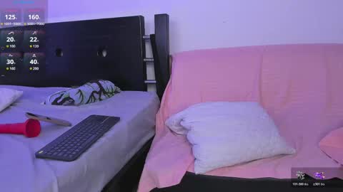 centric independent model   online show from 17, 4, 2026