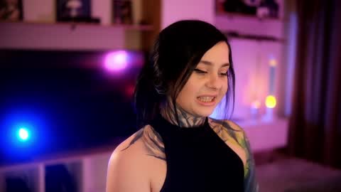 acid_pie online show from 4, 12, 2024