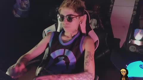 Snapshot of acidmilo chatting on 15, 6, 2026 Acid Milo online show from 15, 6, 2026