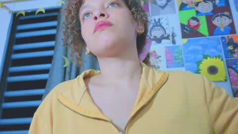 Snapshot of ada_gales_ chatting on 26, 5, 2026 Isa online show from 26, 5, 2026