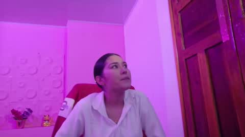 Adaira online show from 10, 11, 2025