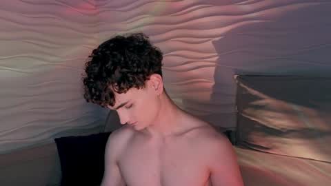 Snapshot of adam_21cm chatting on 15, 12, 2024 Adam online show from 15, 12, 2024