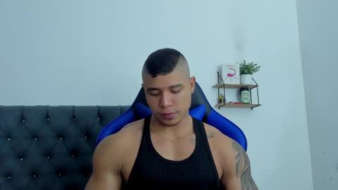 adam boss online show from 26, 10, 2025