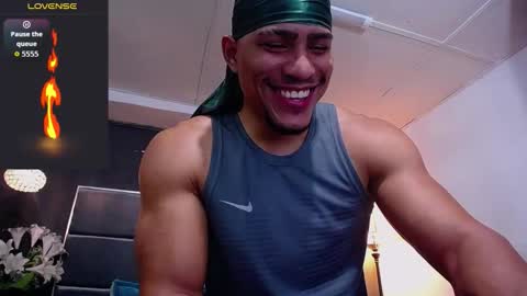 adam_fit19cm online show from 7, 11, 2025