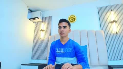 Snapshot of adam_hill7 chatting on 19, 5, 2026 Adam online show from 19, 5, 2026