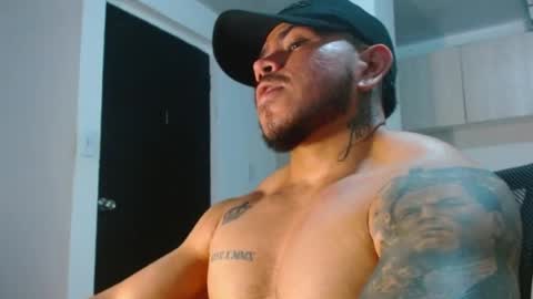 adam shilder7 online show from 23, 4, 2026