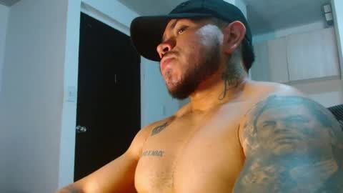 adam shilder7 online show from 23, 4, 2026