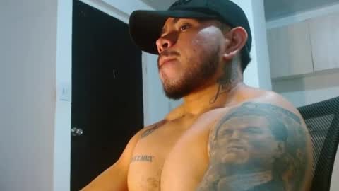 Snapshot of adam_shilder7 chatting on 6, 5, 2026 adam shilder7 online show from 6, 5, 2026
