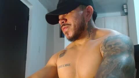 Snapshot of adam_shilder7 chatting on 1, 6, 2026 adam shilder7 online show from 1, 6, 2026