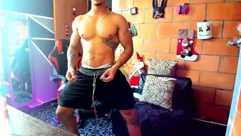 Adam Valencia online show from 9, 12, 2024