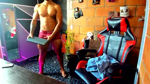 Adam Valencia online show from 22, 12, 2024