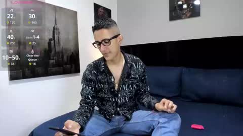 adam_walker_1 online show from 22, 3, 2026